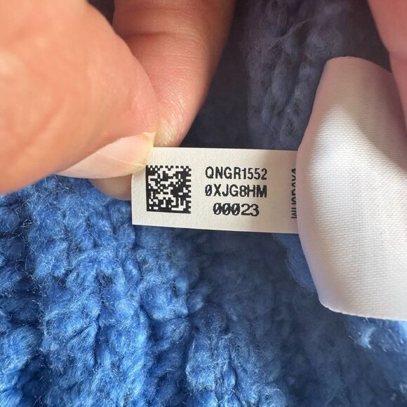 AMERIAN EAGLE Women's Size SMALL Hoodie Cable Knit Cropped Blue Full Zipper - Picture 6 of 6